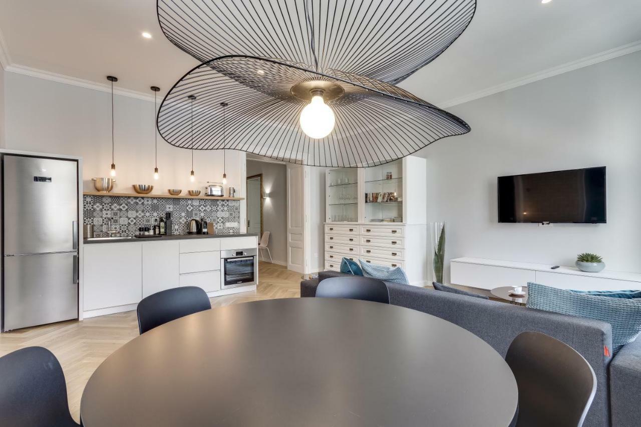 Fine Two Bedroom Trdinova Apartment Ljubljana Exteriör bild