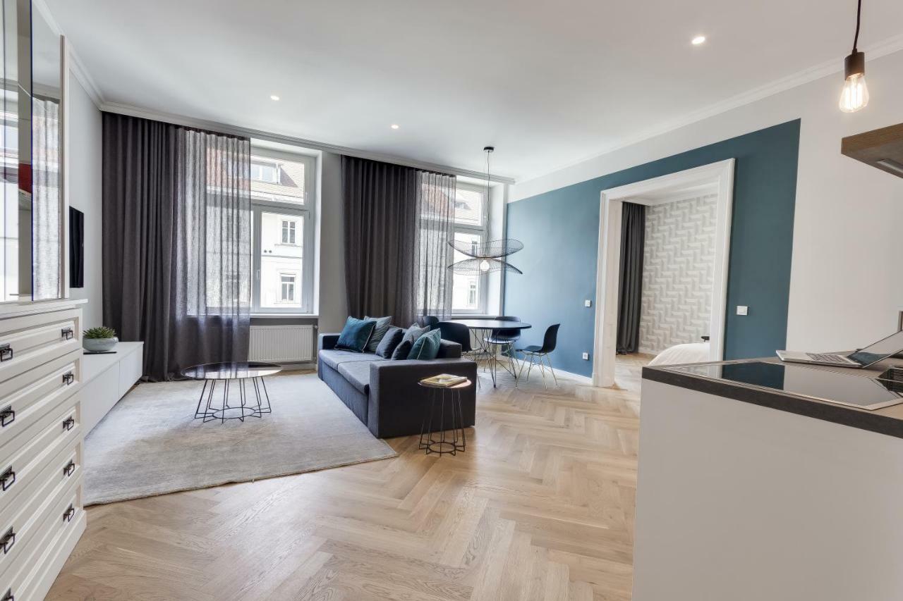 Fine Two Bedroom Trdinova Apartment Ljubljana Exteriör bild